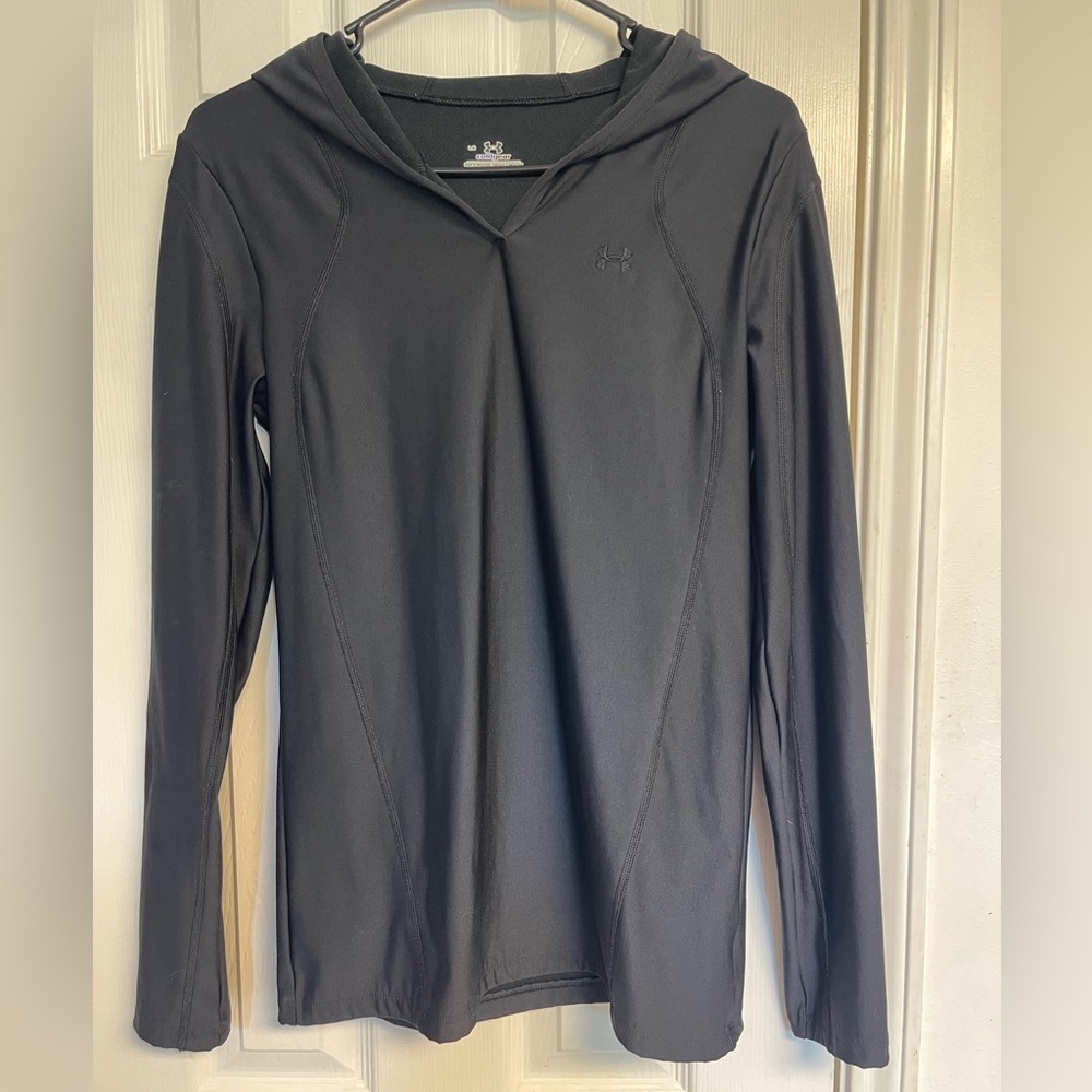 Women's Large UA pullover